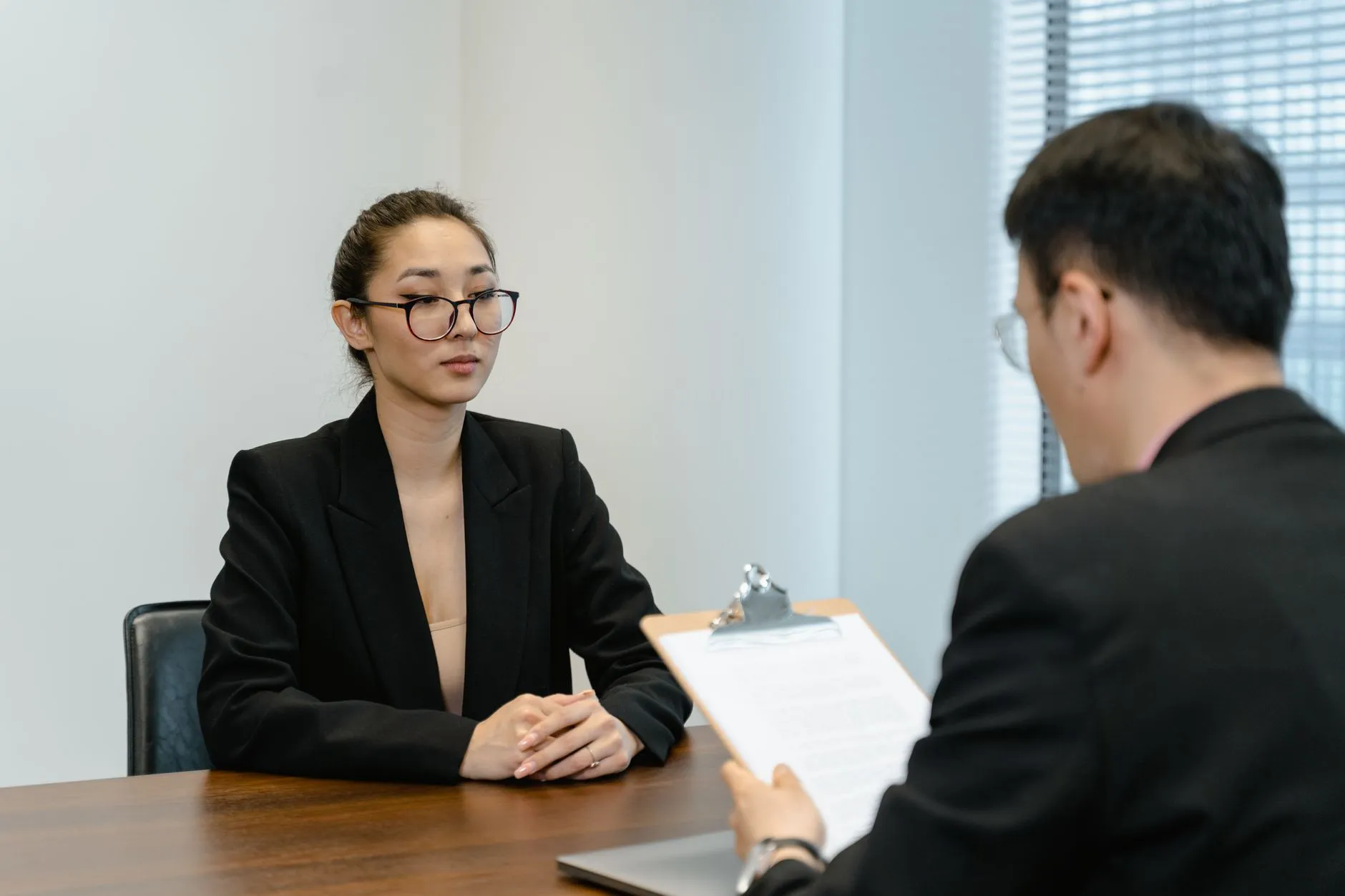 海南机房机柜整理全流程指南：从线缆绑扎到接地工程规范